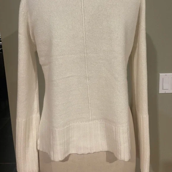 Sweater - Picture 2 of 3